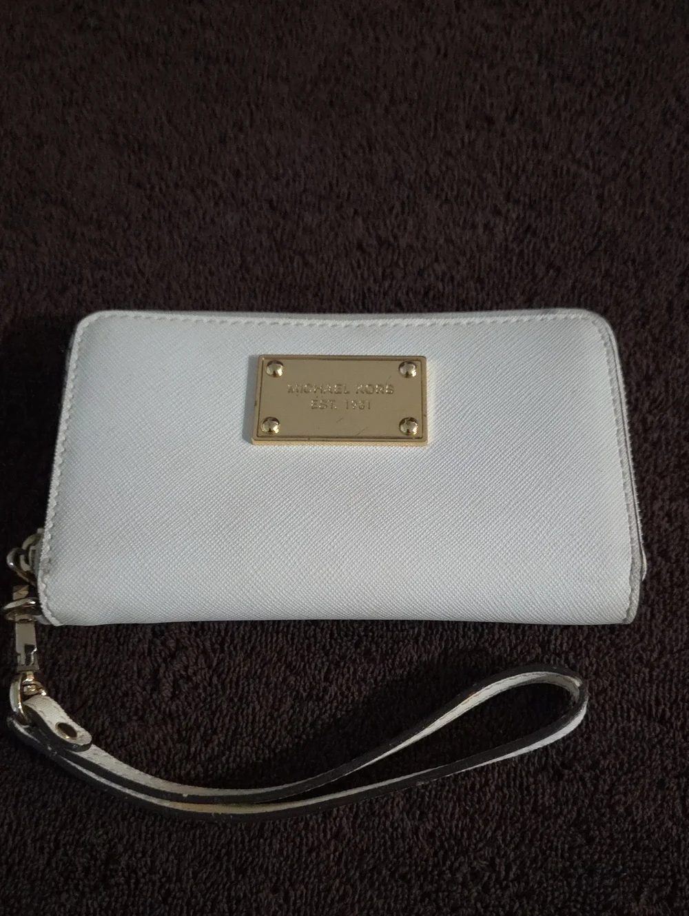 Mivhael Kors Wristlet
